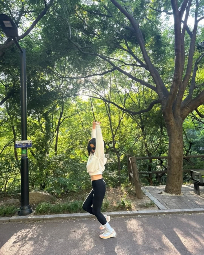 한혜연 맞아? 14kg 감량하더니 화끈하게 '잘록' 허리 자랑 "인생뭐있…