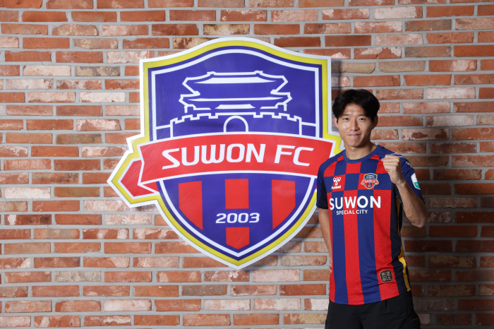 [오피셜]수원FC, 전북서 발빠른 날개 안현범 임대…검증된 카드로 전력 …