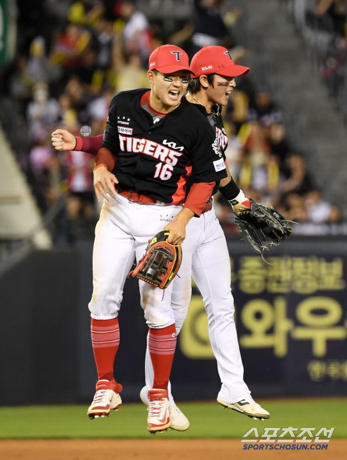 실책? 할 수도 있지! KIA 최원준, 미친 레이저 홈보살! → 9회말 끝내기안타 지웠다