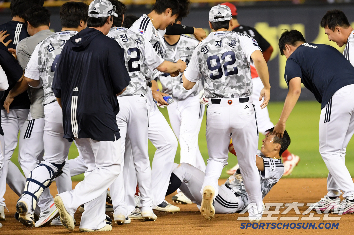 '1승 이상의 가치' 연장 10회 김민석 끝내기 안타에 모처럼 마음 편히…
