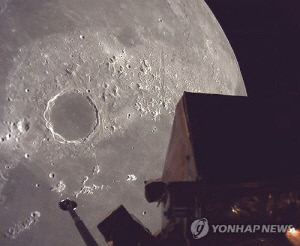 '두번째 달 착륙 시도' 일본 민간우주선 교신 두절(종합)