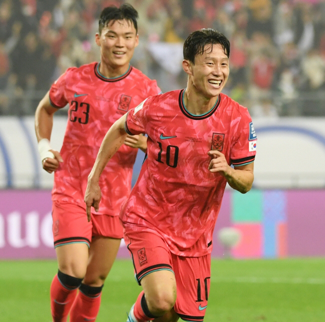험난했지만 결국 정복했다…홍명보호 11회 연속 본선행 여정[2026WC본…