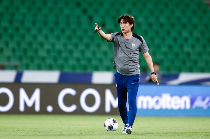 요르단은 오만 3:0 완파…홍명보호, 이라크전 비기면 북중미행 확정!