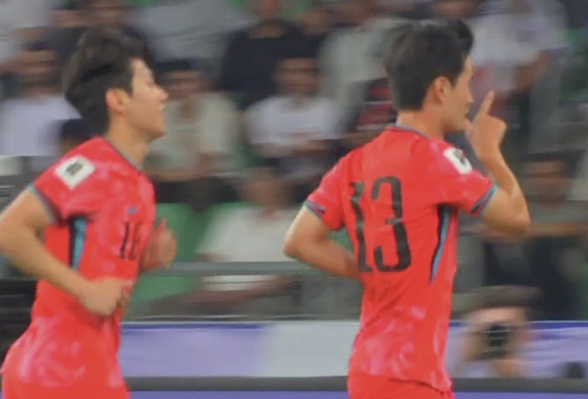 '홍명보 감독 용병술 적중!'...'교체 투입' 김진규 선제골 폭발! 후…