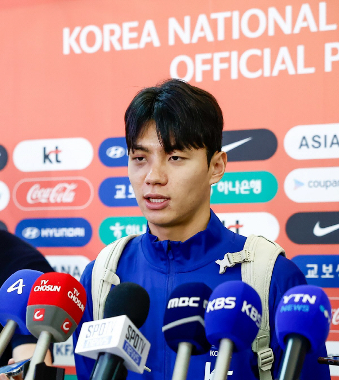 'A매치 데뷔전+첫 도움' 전진우가 올리고, 오현규가 마무리! 한국, 2-0 리드 중 [이라크전]