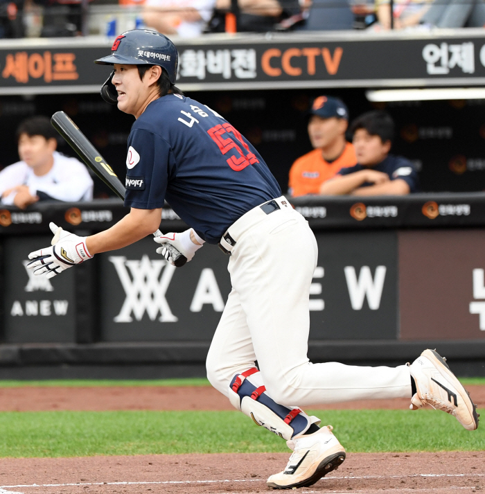 "출혈 남았지만, 특별한 이상 없다" 나승엽, 큰 부상 피했다 '일주일 …