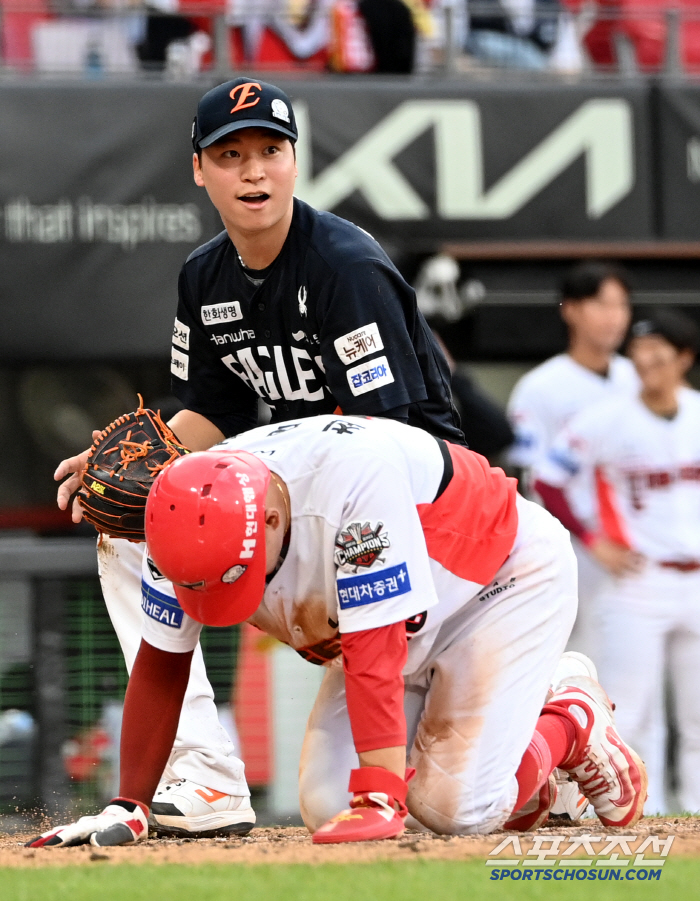 '기특하다 윤영철' 한화 꺾고 무려 351일 만의 승리…박찬호+위즈덤 홈…