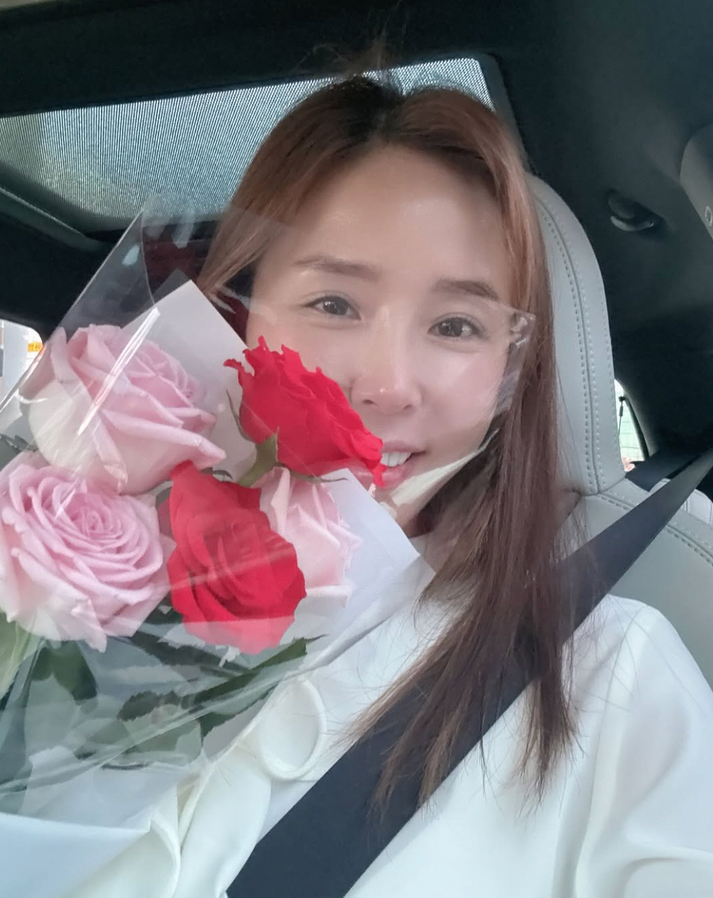 신지, 눈성형→타투 고백후 새출발..개인 유튜브 도전 "어떠신지?"