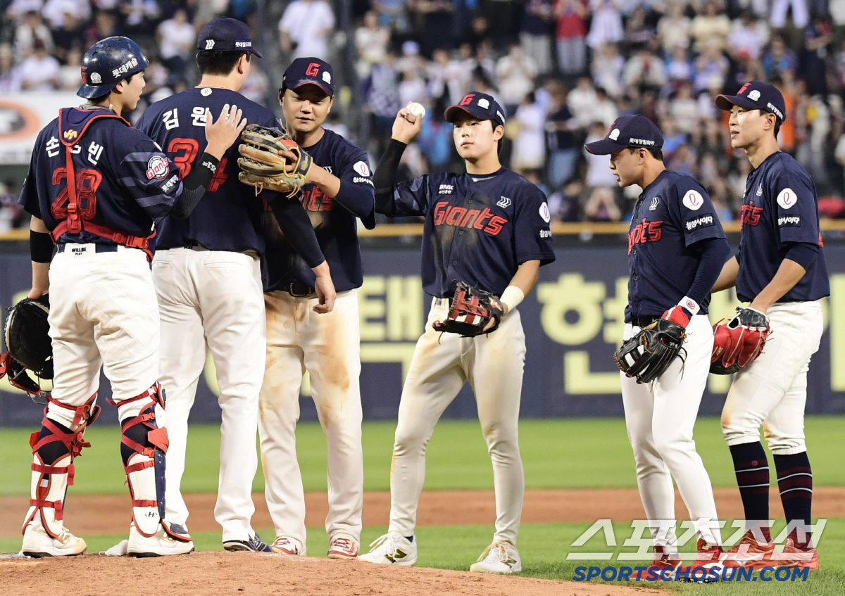 "좋은 타격에 승리" 주장 품격 제대로 보여줬다! '13안타 폭발' 롯데…