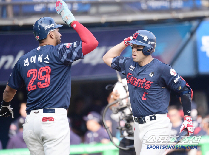 "좋은 타격에 승리" 주장 품격 제대로 보여줬다! '13안타 폭발' 롯데…