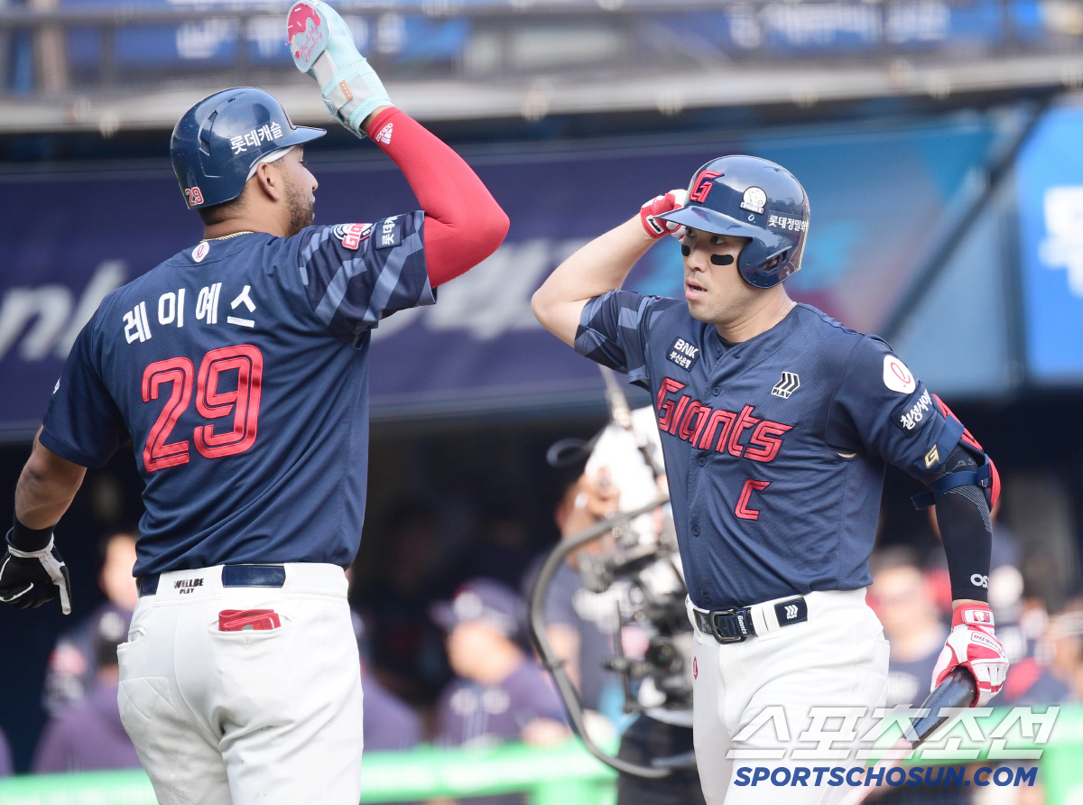 "좋은 타격에 승리" 주장 품격 제대로 보여줬다! '13안타 폭발' 롯데…