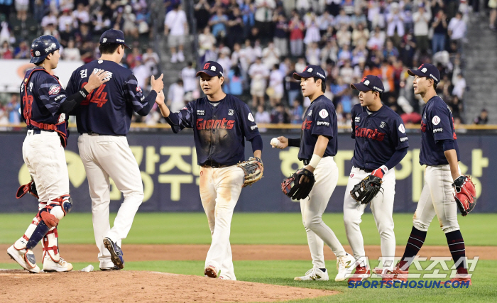 "좋은 타격에 승리" 주장 품격 제대로 보여줬다! '13안타 폭발' 롯데…