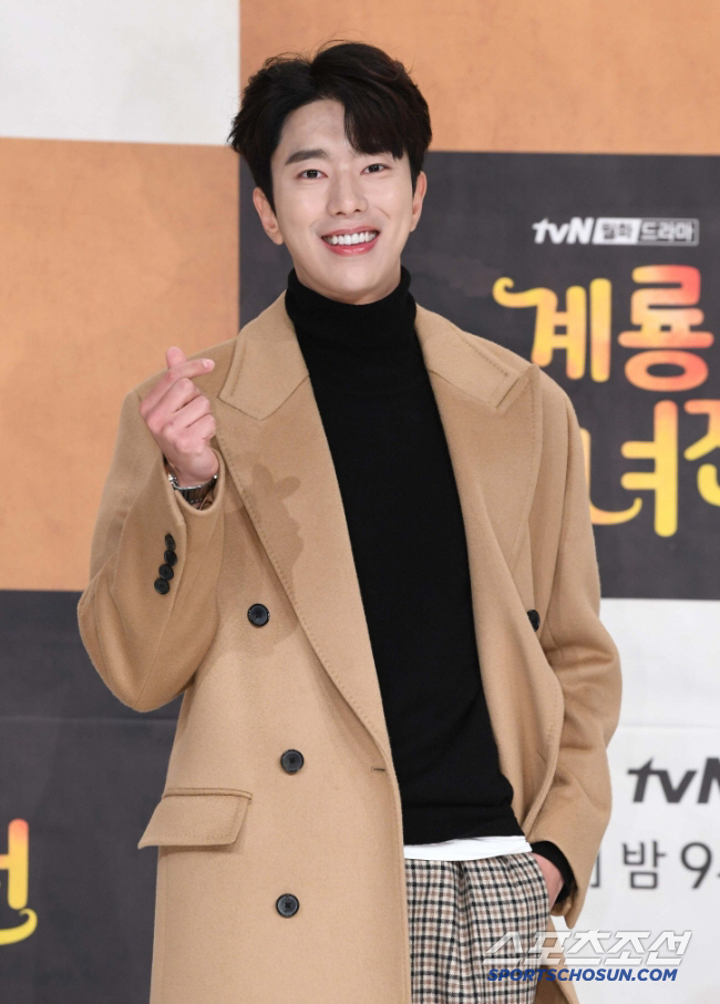 '비혼 선언' 윤현민, 최진혁 여사친과 소개팅 