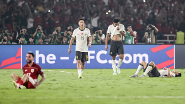 "14억 대륙의 꿈 산산조각" 낸 이반코비치 감독, 동아시아컵까지 中 이…