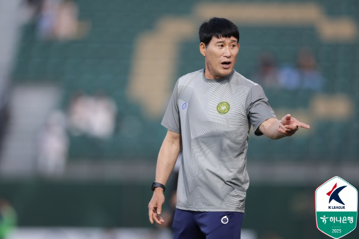 고정운 감독의 미소 