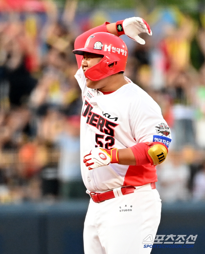 'ERA 1점대 깨졌다' 156㎞ 괴물에게 무슨 일이…1할 타자한테 당할…