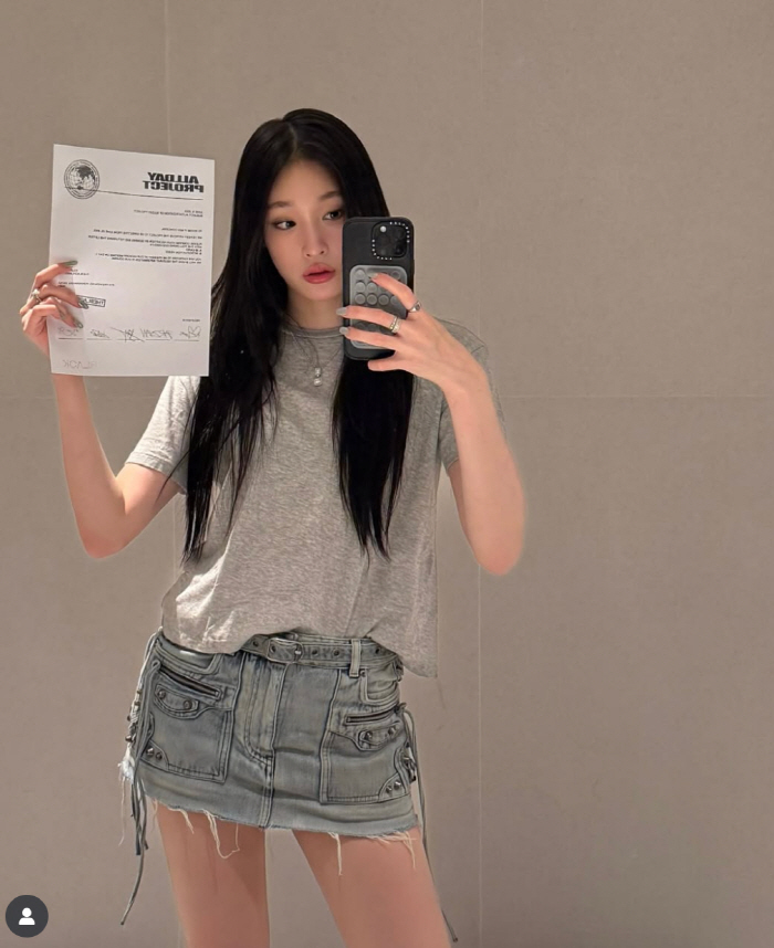 신세계 회장 딸, 아이돌로 데뷔한다..테디 新혼성그룹 ‘올데이 프로젝트’…