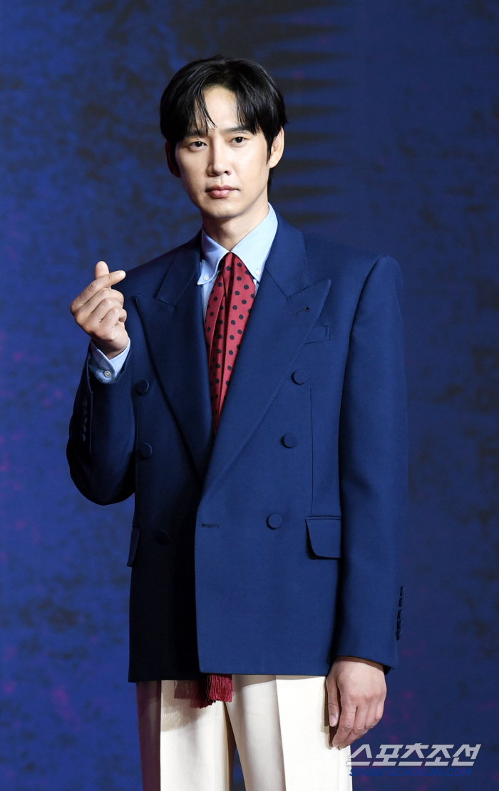 [포토] 박성훈 '하트'