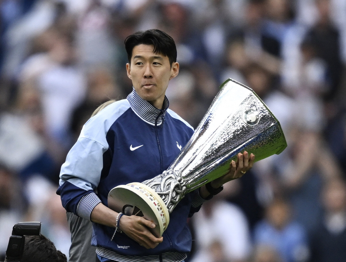 '이럴 수가' 한국 대표 슈퍼스타 수난시대...국가대표 간판 4대장, 몸…