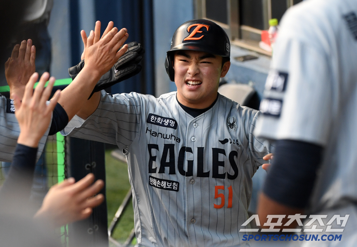 '이럴수가' 4할 MVP 올스타 밀린다고?…KIA·한화 팬 투표 대결 치…