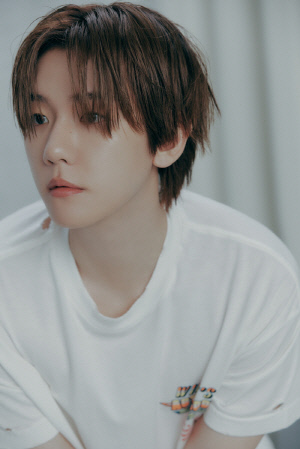 백현, 천상계 K팝 솔로…美 빌보드 강타·4연속 밀리언셀러·월드투어 대성황
