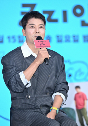 전현무 