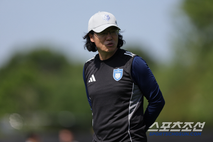 "이청용, EPL 팰리스 동료 자하 만난다" 울산, 샬럿과 클럽 월드컵 …