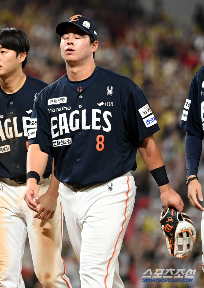 '해준게 얼만데' 노시환 비난 멈춰! 왜 감독이 직접 일축했나 → "팀 …