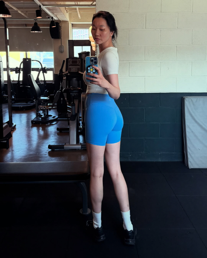 장윤주, 킴 카다시안급 '애플힙' 자랑...'173cm·54kg' 놀라운 마네킹 몸매