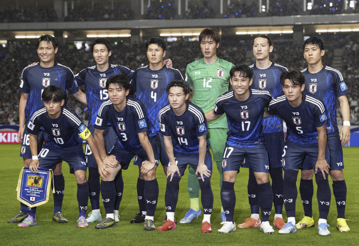 'WC 1호 진출' 日 역시 강하다, 구보 다케후사 캡틴 데뷔골…일본, …