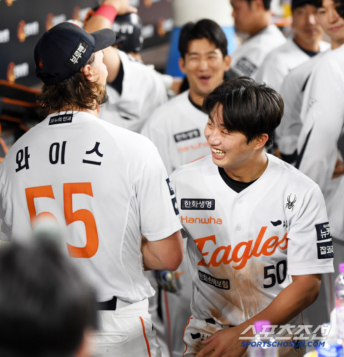 저번달 스윕 반납해야지? 한화, '한 달을 기다렸슈' 두산 6-2 완파!…