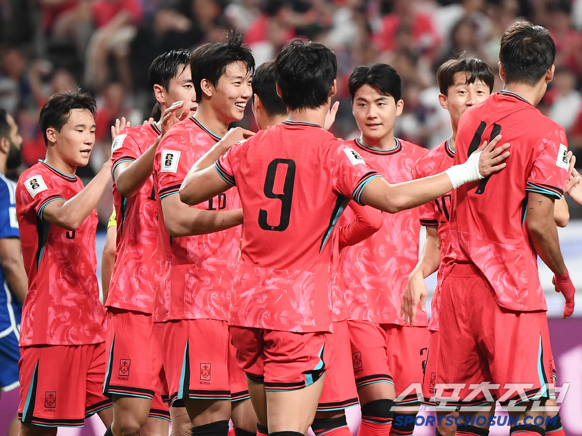 "12년 전 아픔은 없다" 칼을 가는 홍명보 감독, 2026년 북중미월드…
