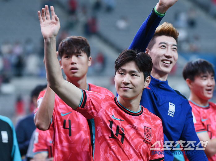 "홍명보 감독님은 우리의 보스,우린 대한민국 위해 뛴다" 大강인의 '행복…