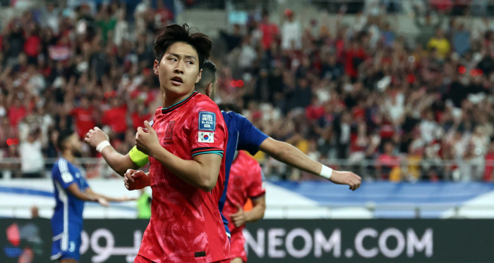 "홍명보 감독님은 우리의 보스,우린 대한민국 위해 뛴다" 大강인의 '행복…
