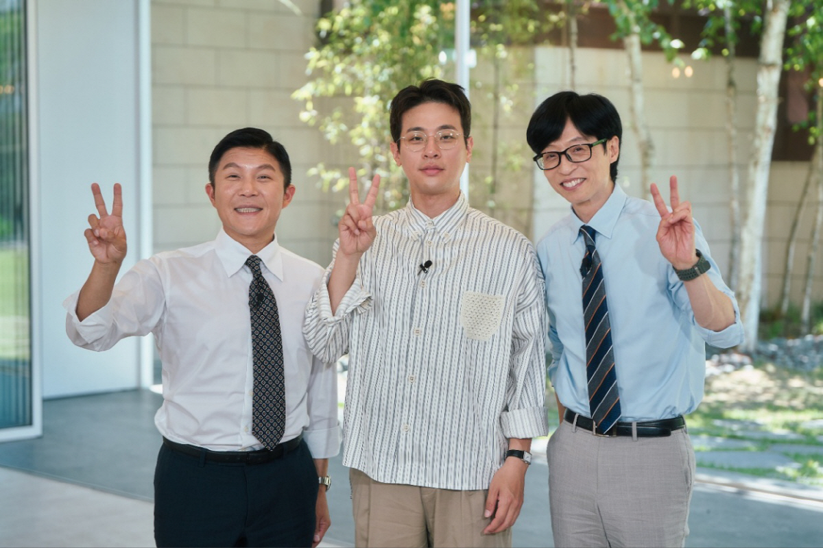 박정민, 출판사 대표 된 사연 "사고로 시력 잃은父, 동정하는 내 모습 …