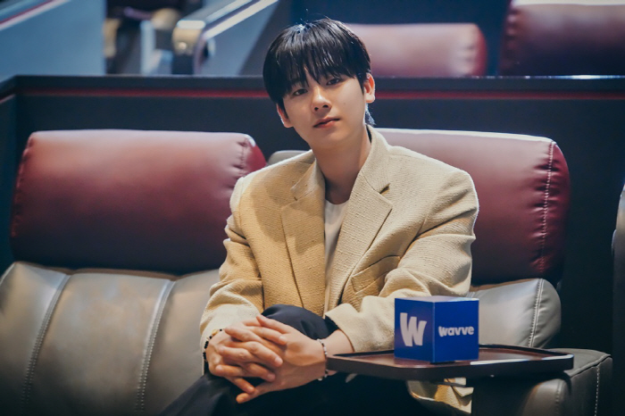[인터뷰①] 'ONE' 이정하 "'스터디그룹' 황민현vs'약한영웅' 박지…