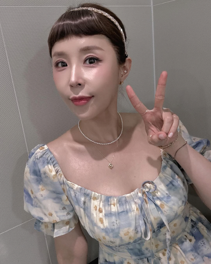 신지, 무슨 관리 받았길래...데뷔 27년차에 '외모 리즈' 찍은 비결