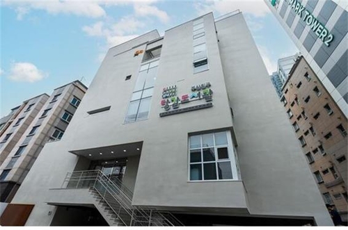 고전도 읽고 만화도 보고…부산에 공공 도서관 잇따라 개관