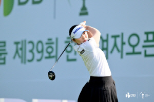 교통사고 딛고 일어선 이다연, 한국여자오픈 첫날 5언더파
