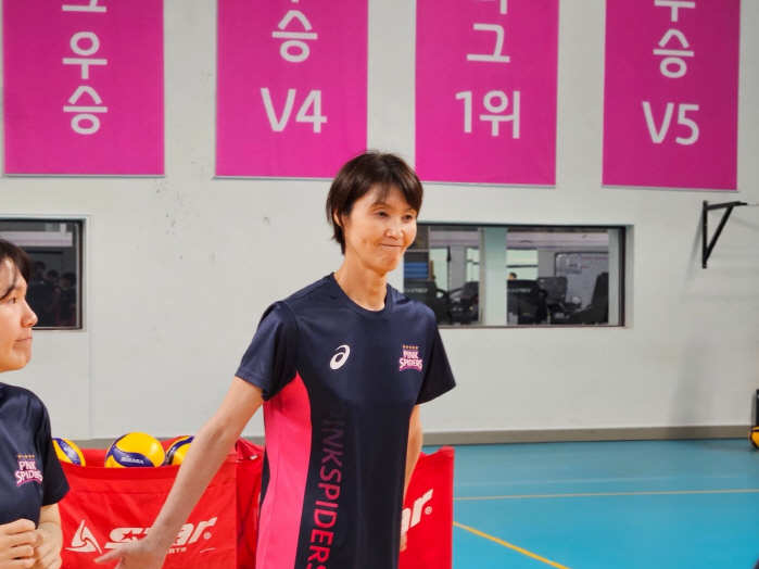 김연경 떠난 흥국생명 어떻게 바뀌나…日 명장의 단언, "포기 않으면 성장…