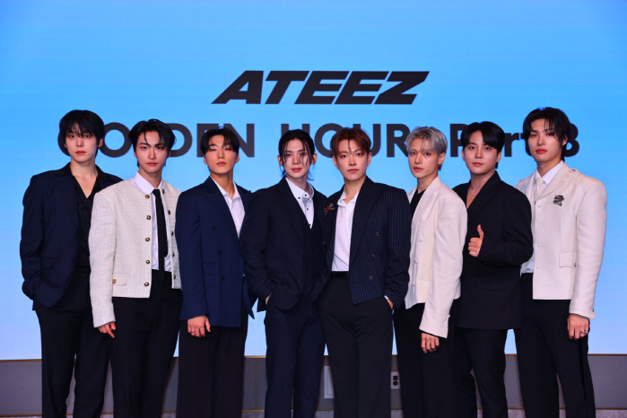 [SC현장] 에이티즈, 7주년 재계약 앞두고 확 달라졌다…'청량 섹시' 월클 컴백(종합)