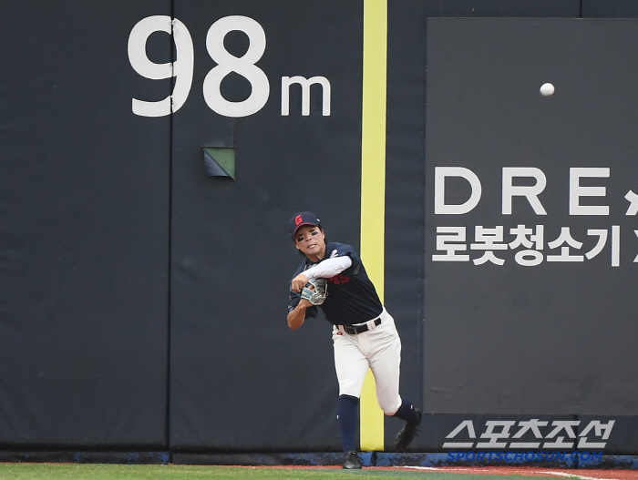 [포토] 김동혁, 놀라운 호수비