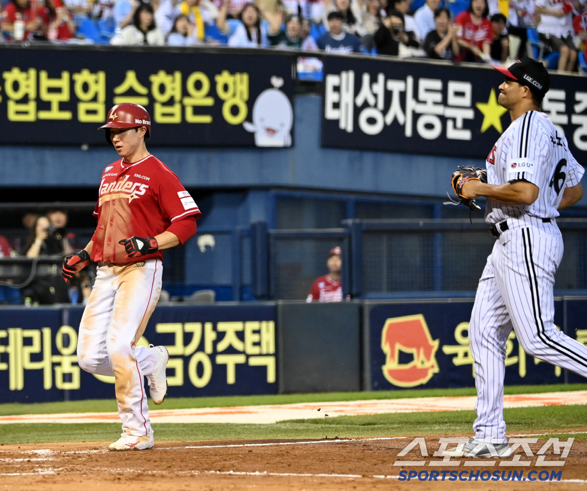 '65억 최고 포수의 역전 2루타' 40승 고지 점령 또 1위 지킨 LG…