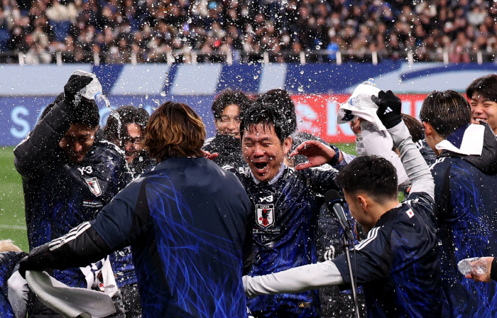 '16강 현실론' 한국 축구, 亞 최강 일본 따라잡을 수 있나...수준 …