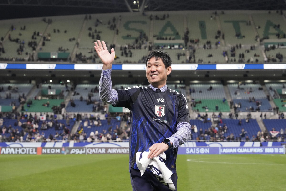 '16강 현실론' 한국 축구, 亞 최강 일본 따라잡을 수 있나...수준 …