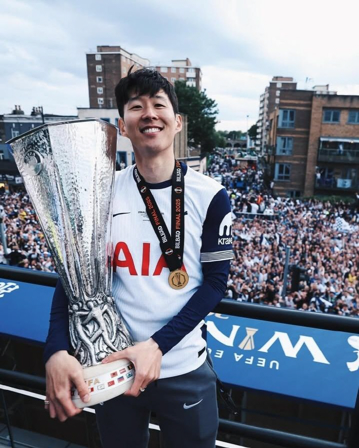 英매체 대서특필! 손흥민 독일서 관심→'프랭크와의 관계 의문'…SON 떠나면 대체자 '텔 OR 세메뇨'