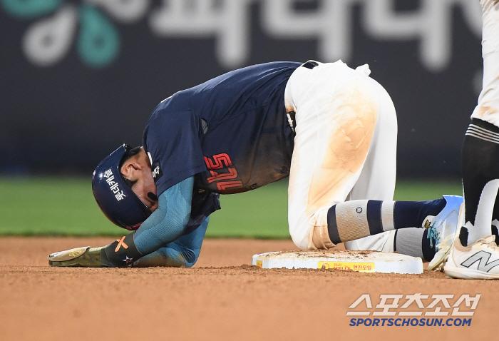아 장두성...옆구리에 견제구 맞고도 2루 질주 투혼, 피 토하는 모습에…