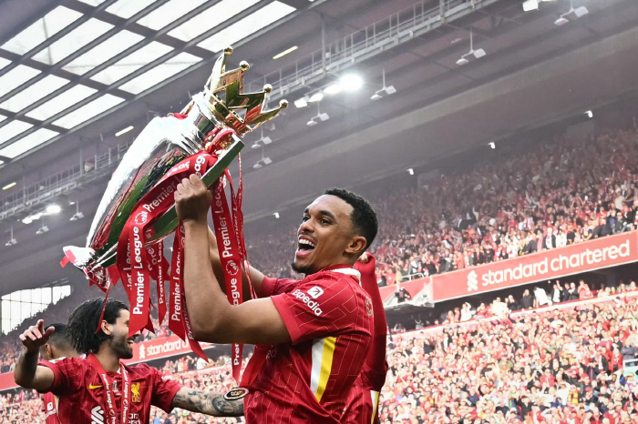 'EPL 역대 최악의 배신자' 리버풀 복장 터트린다...이적 후 연설에서…