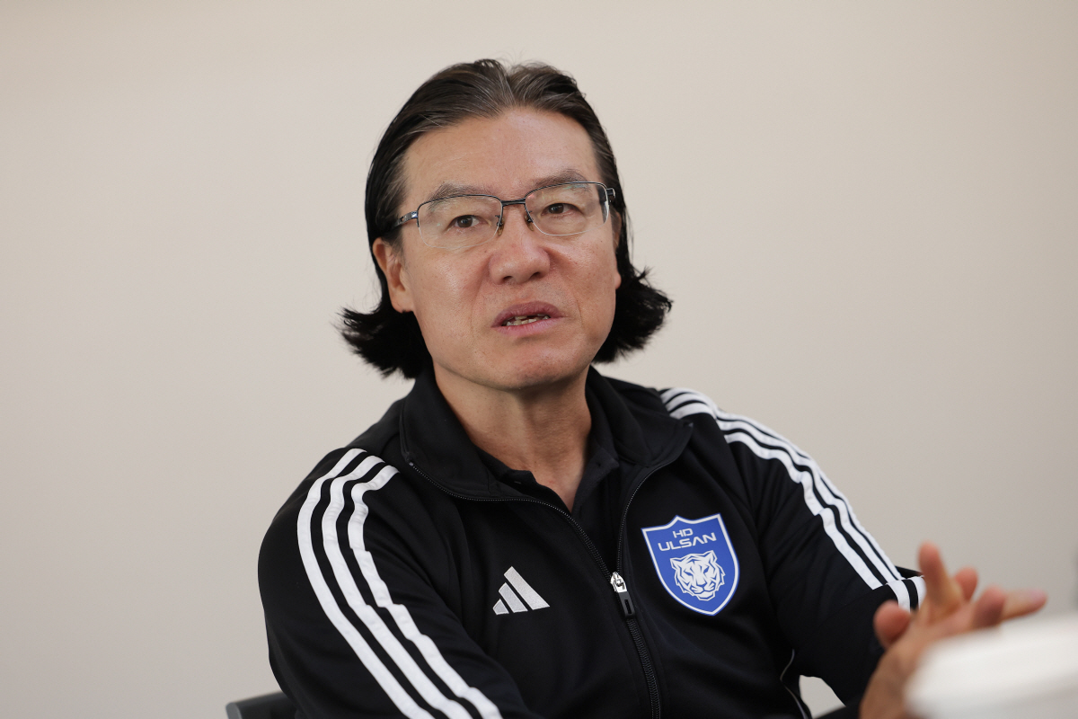 [클럽WC 현장인터뷰]"우리가 꼴찌? 받아들여야" 김판곤 감독의 역설…아…