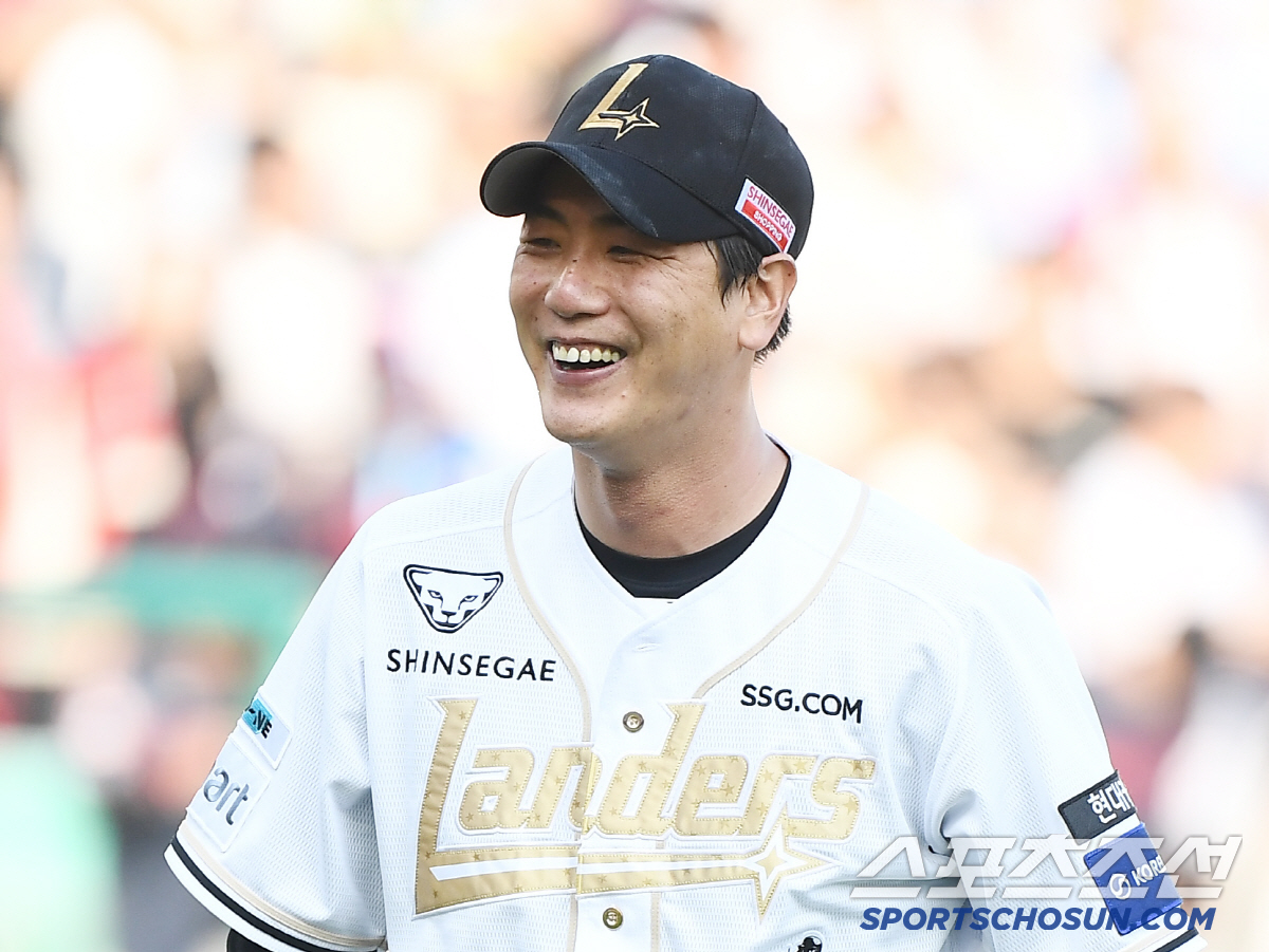 [포토] 김광현, 병살타 유도 후 함박웃음